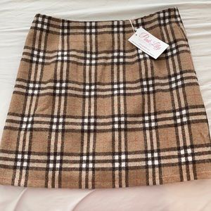 Cute fall skirt!